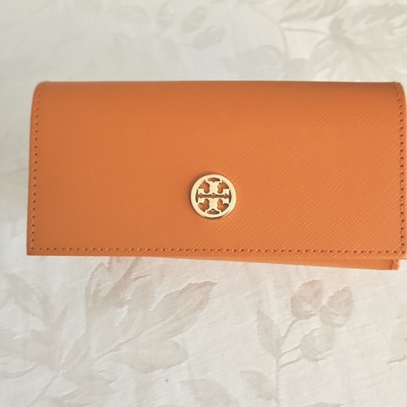 TORY BURCH Glasses Case. - Picture 3 of 7